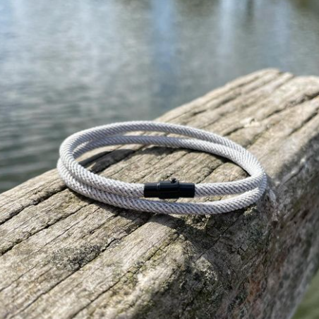 'VANEAU' MINIMALIST BRACELET - GREY